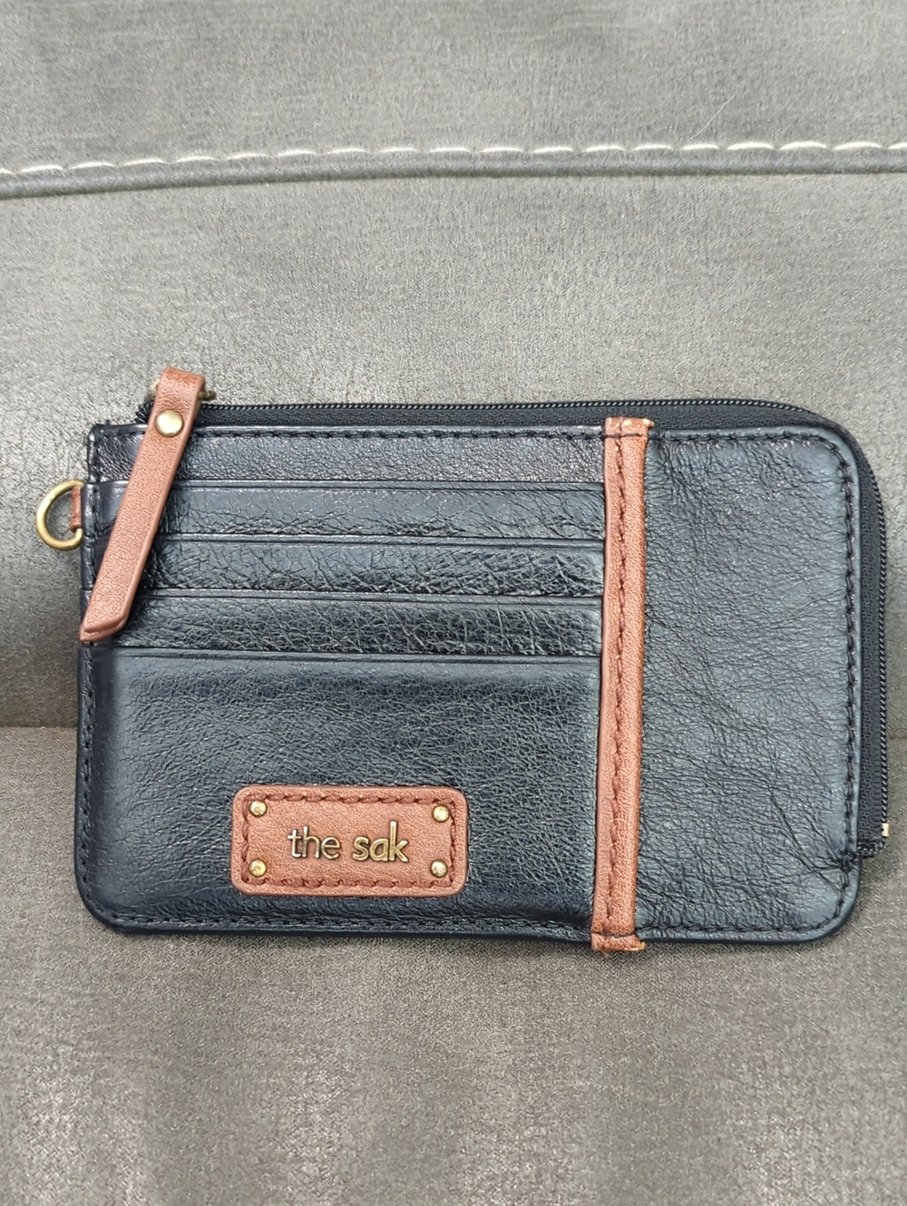 Unlisted Giveaway Random Item - Picture 6 of 9